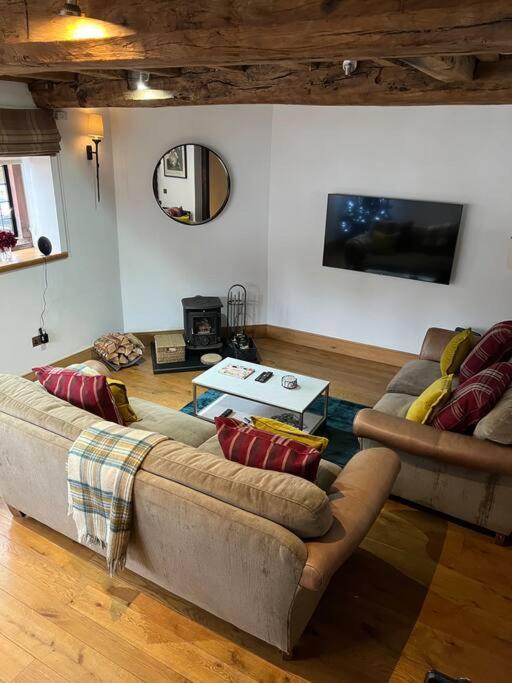 The Horners - Log Burner, Cheshire Village, Parking, Walks, Aga, Dogs Prestbury  Eksteriør billede